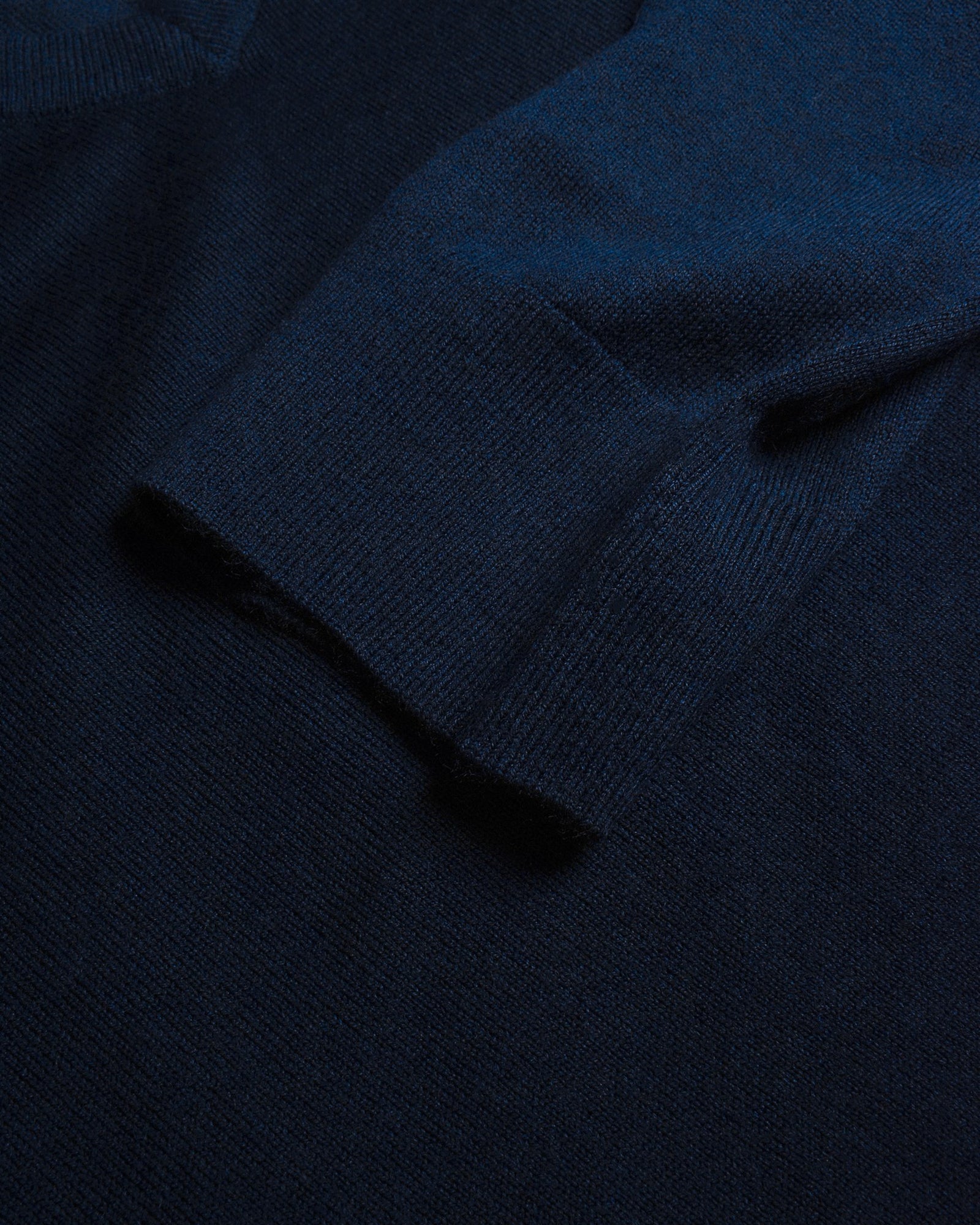 Ashbury Men Navy Back