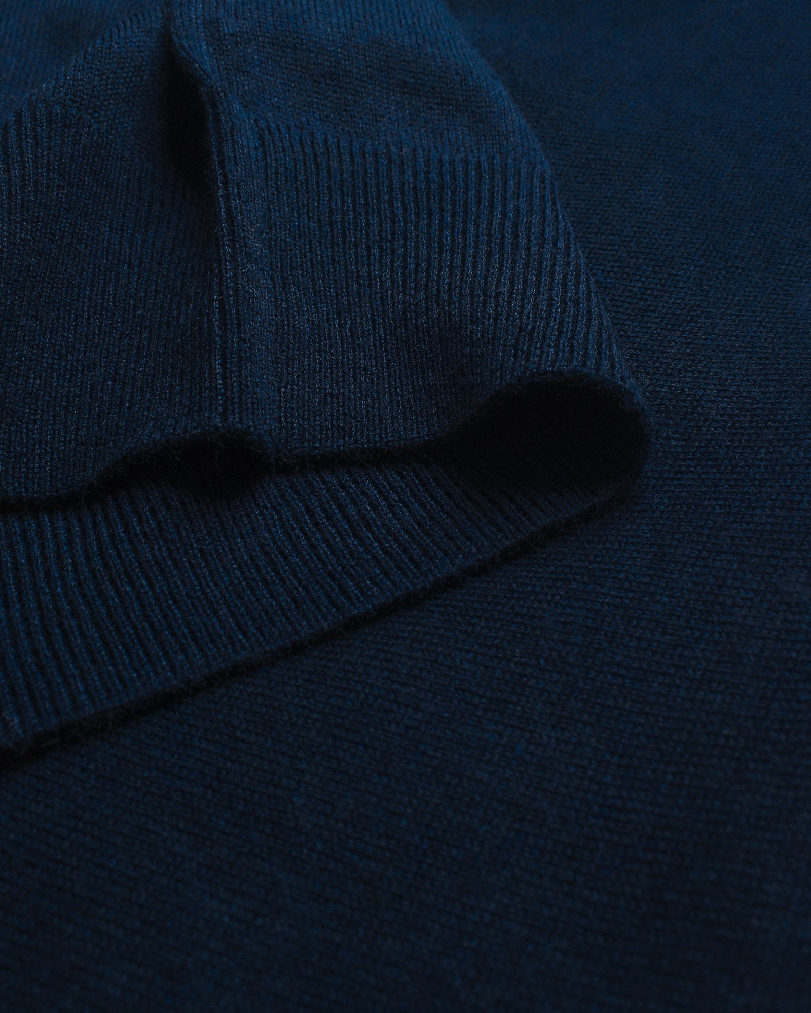 Ashbury Men Navy Back