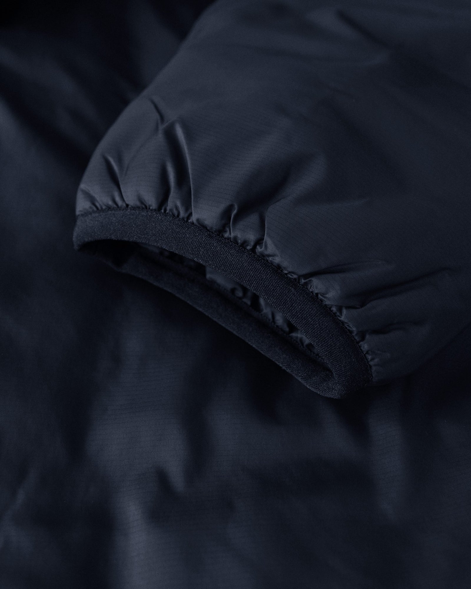 Aspen Women Navy Back