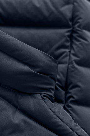 Avalon Women Navy Closeup 5