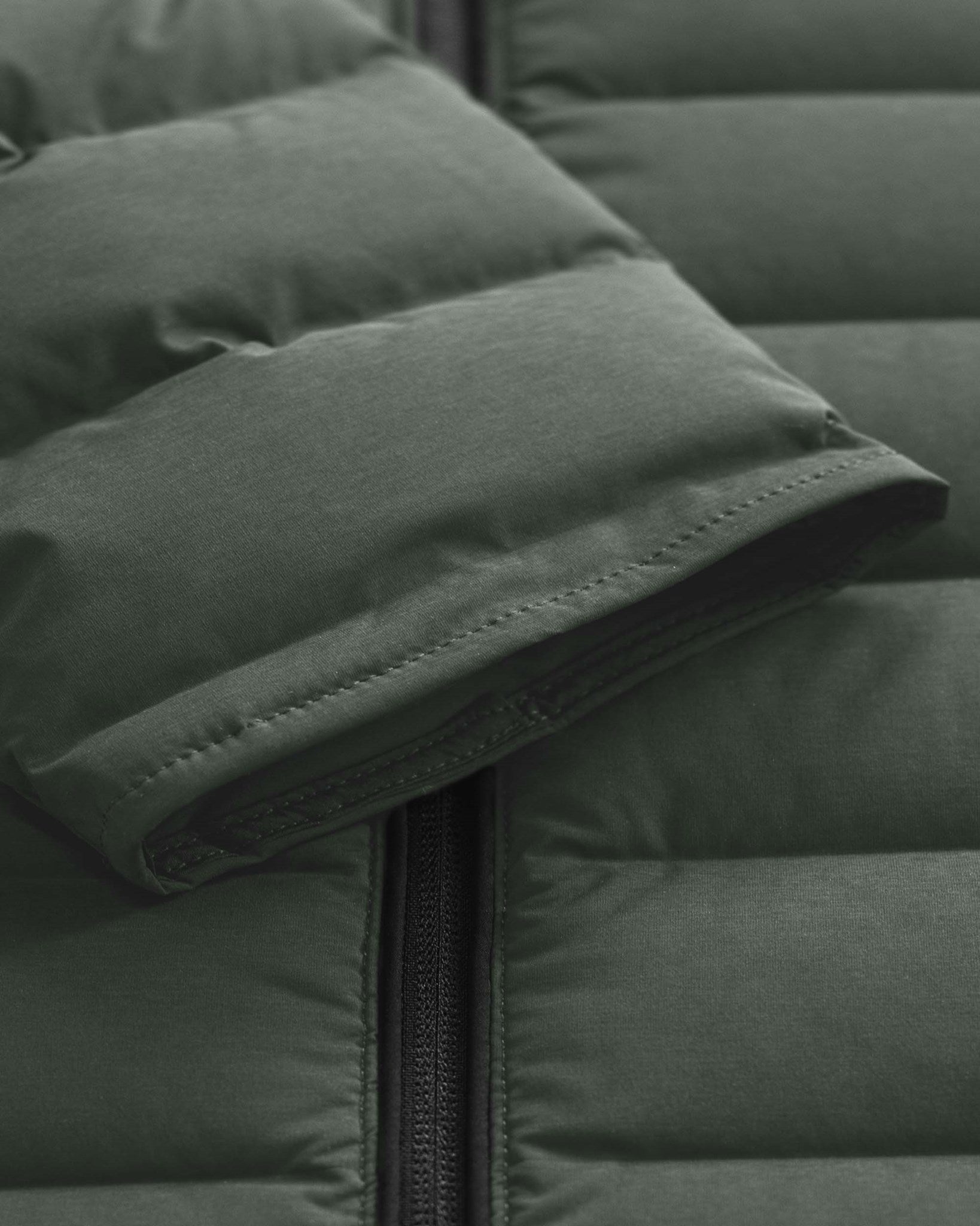 Avalon Women Olive Closeup 3