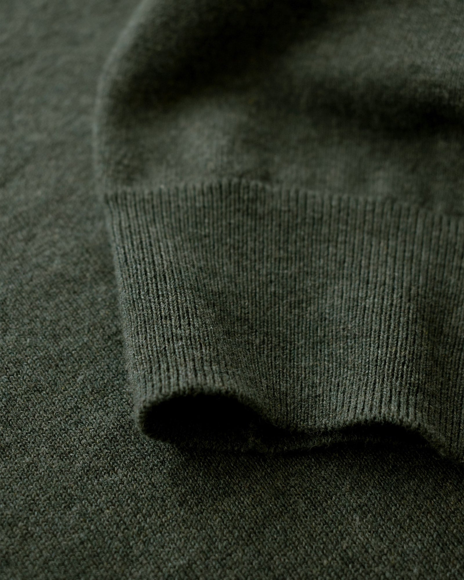 Brighton V Neck Men Olive Melange Back