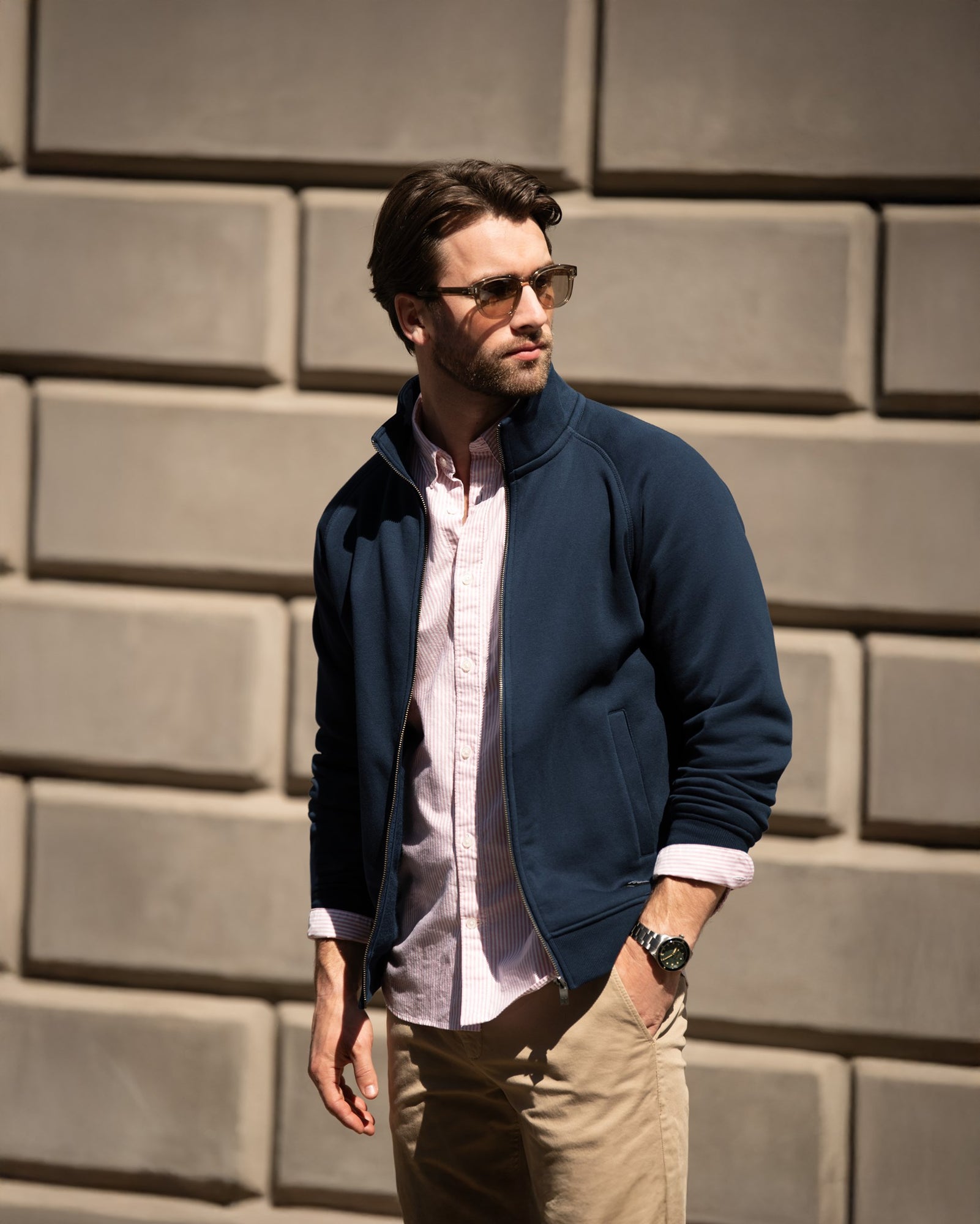 Cambridge Men Navy Back