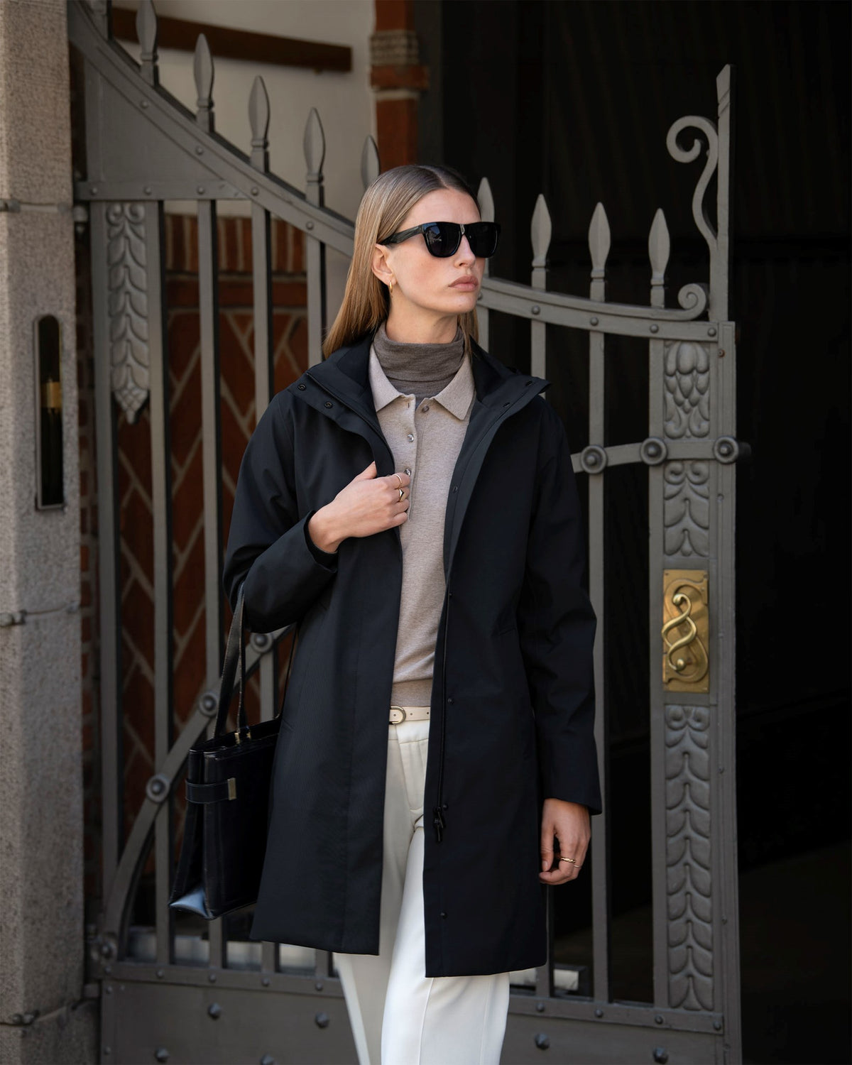 Eldridge Women Black AW26 Modelimage