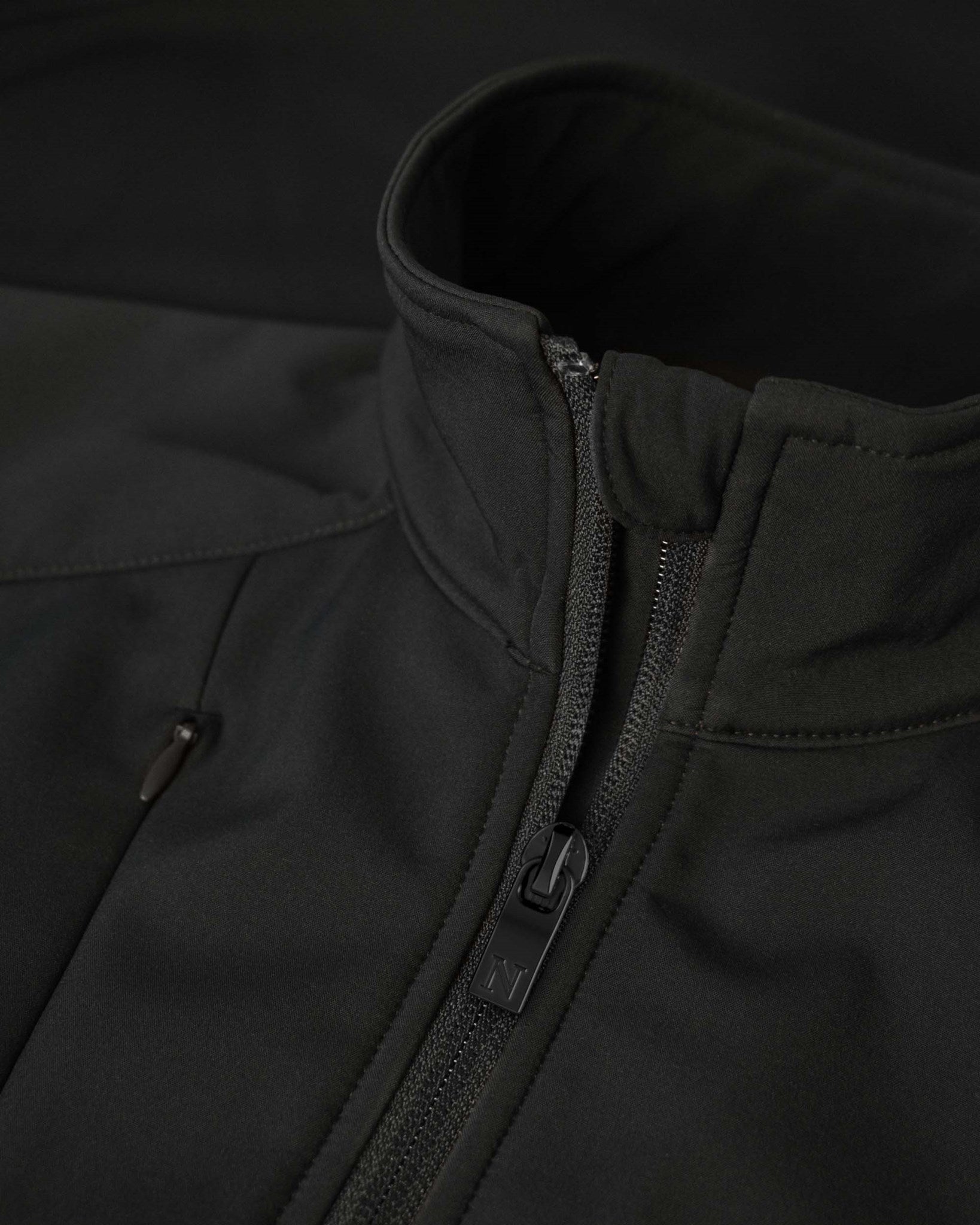 Livingston Men Women Black Closeup 1
