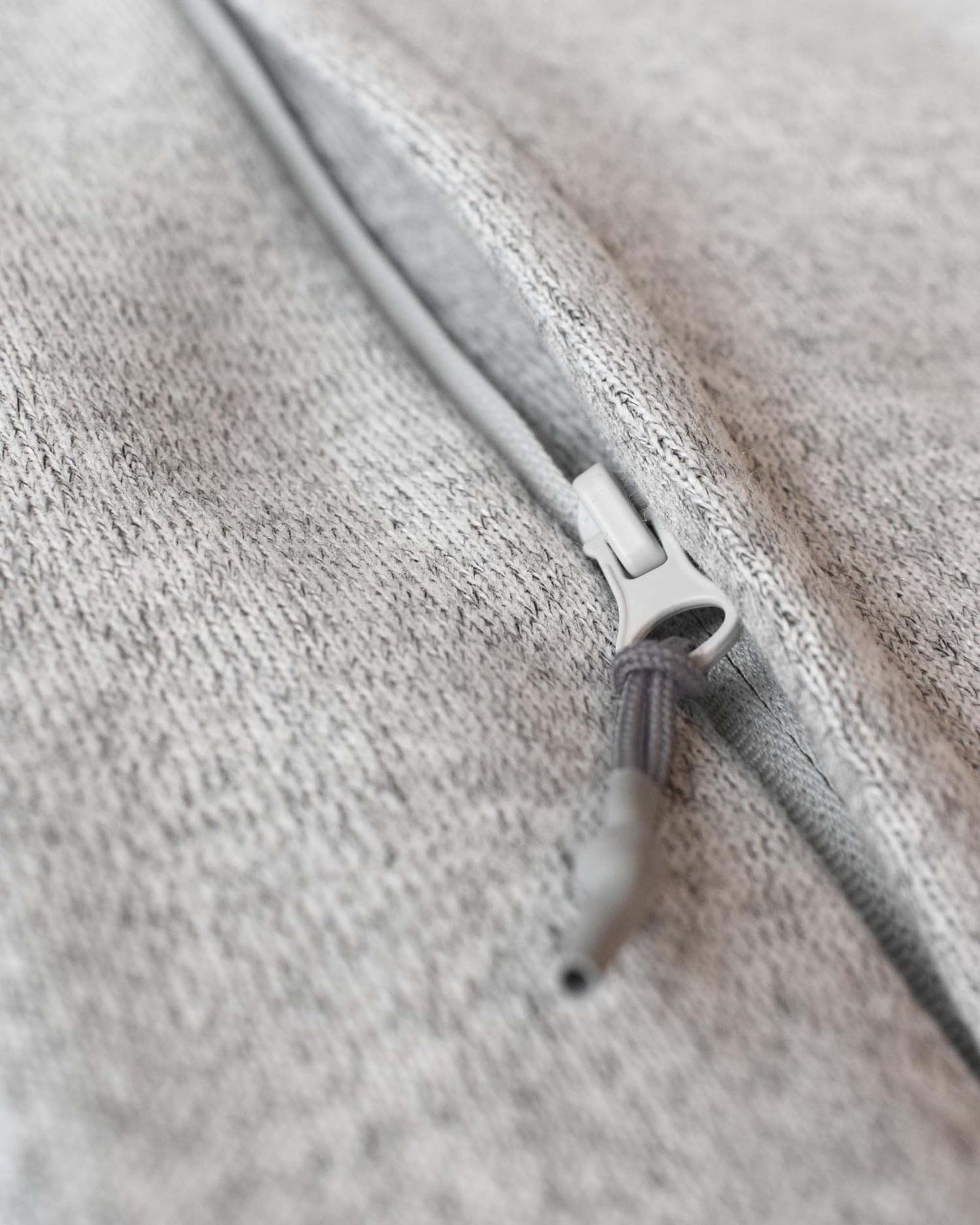 Montana Woman Light Grey Melange Back