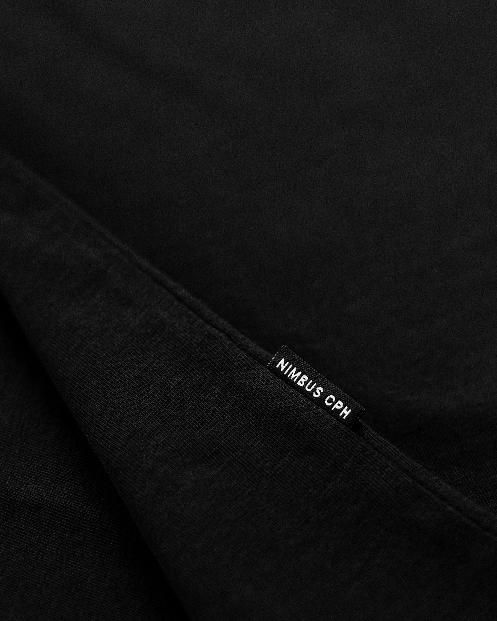 Venice Men Women Black Closeup 1