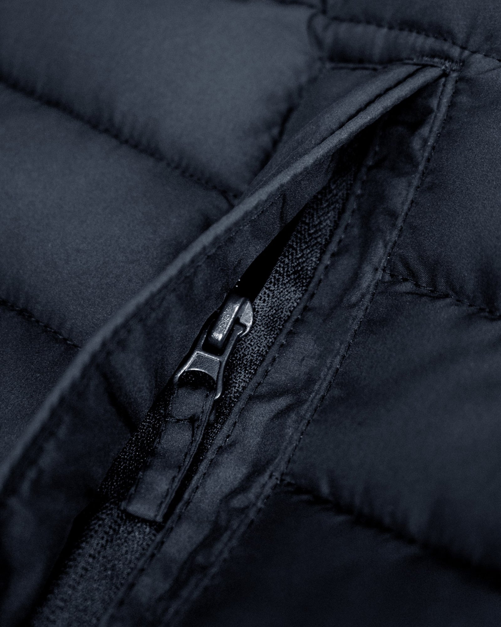 Vesper Men Navy Back